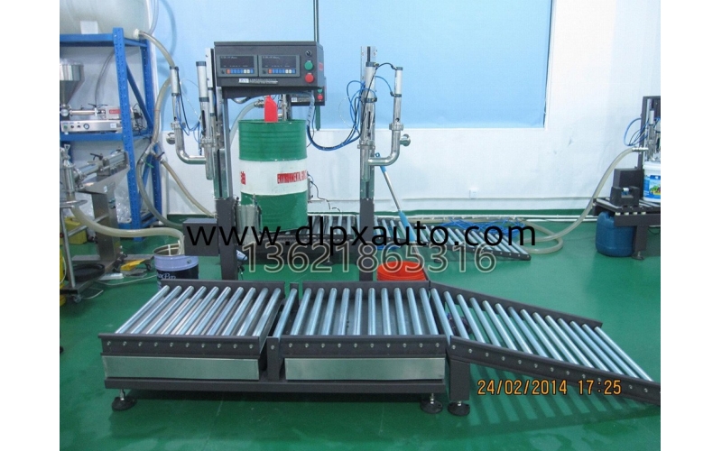 200L雙噴嘴半自動(dòng)稱(chēng)重灌裝機(jī)